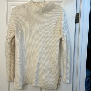 Women’s oversized sweater!